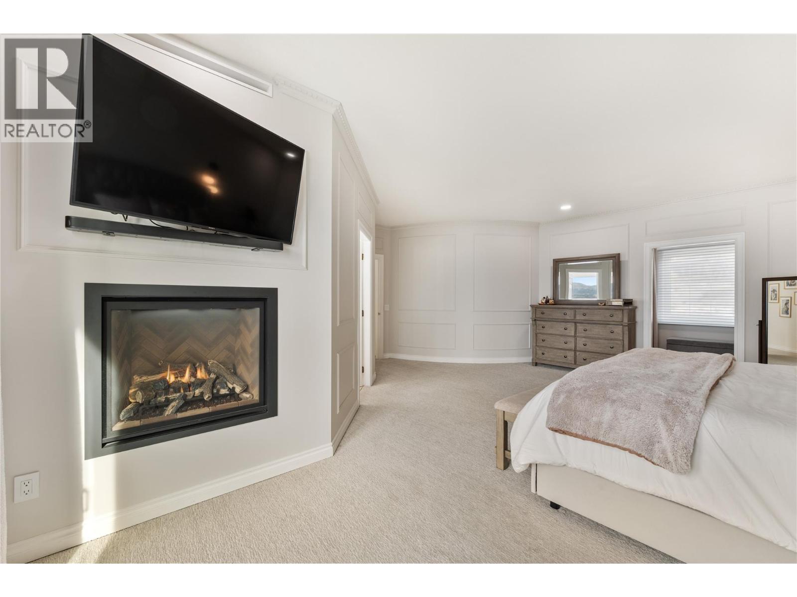408 Okaview Road, Kelowna