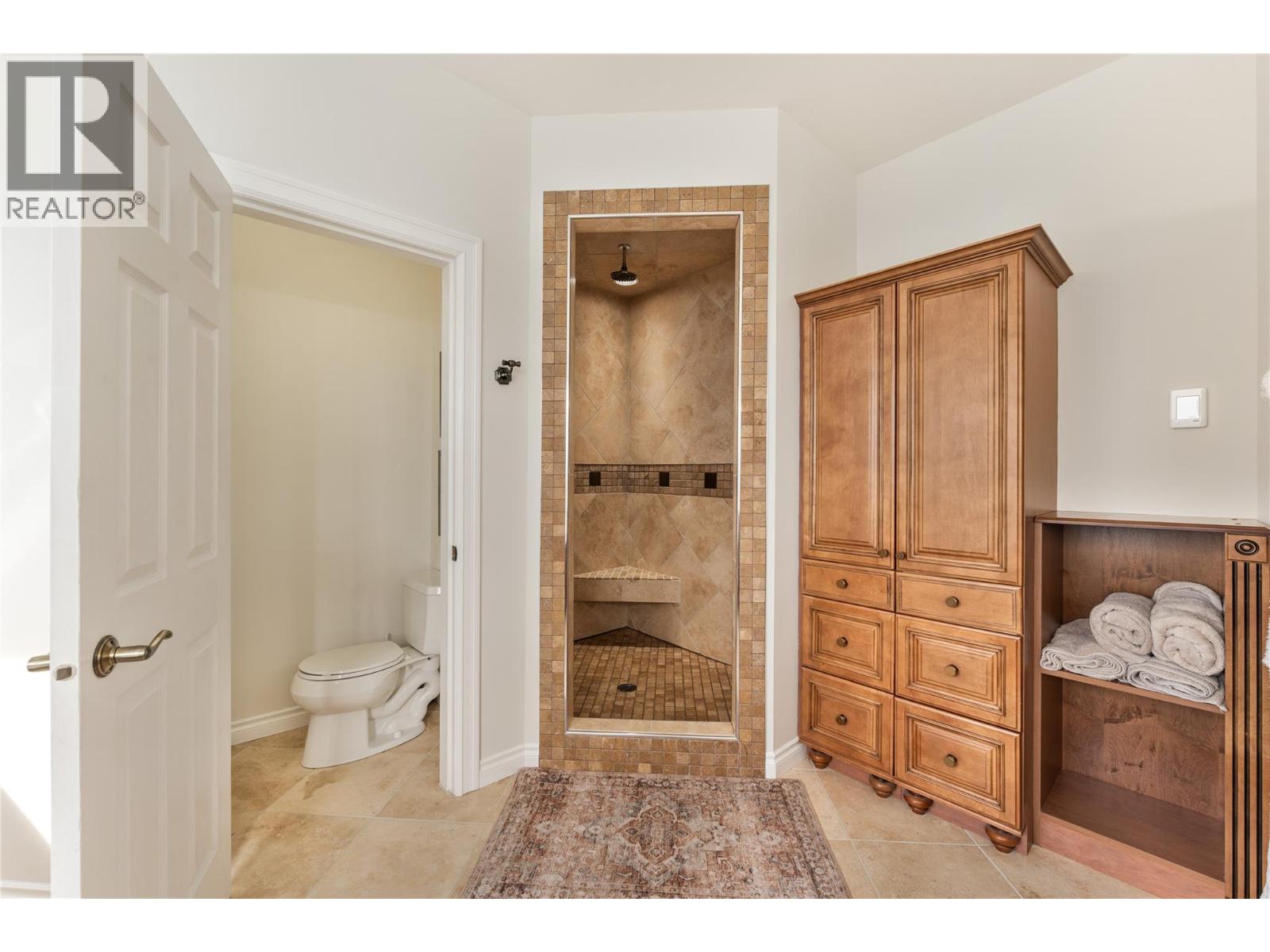 408 Okaview Road, Kelowna
