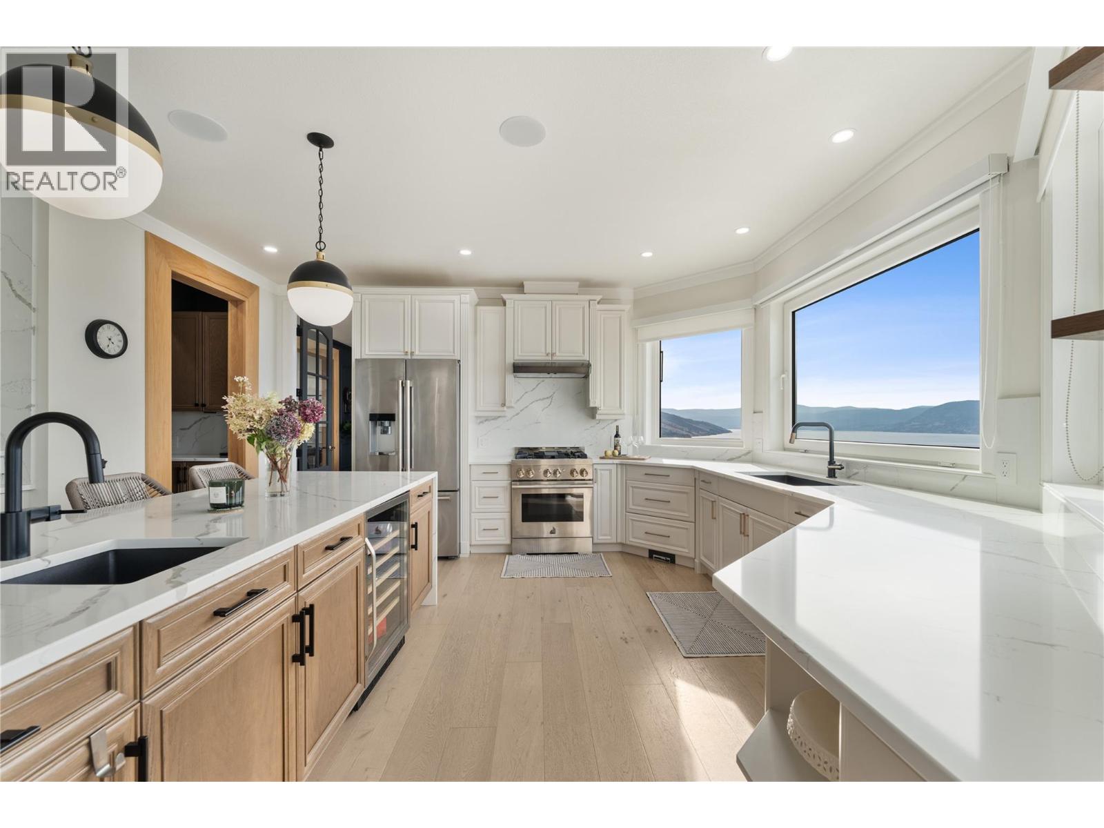 408 Okaview Road, Kelowna — photo 5