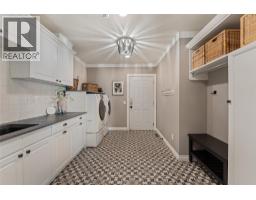 408 Okaview Road, Kelowna, BC V1W4K2 Photo 49