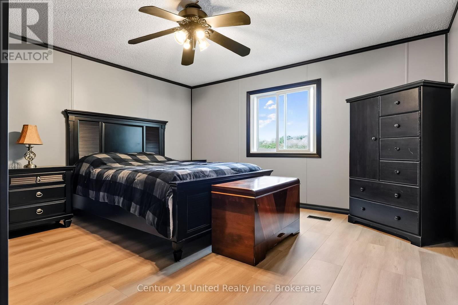 510 CUNNINGHAM CRESCENT - Image 28
