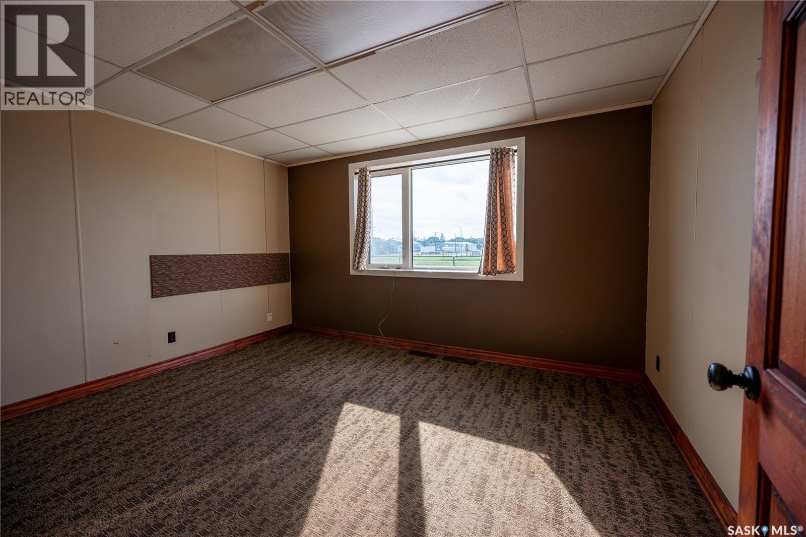 135 York ROAD E, Yorkton — photo 17