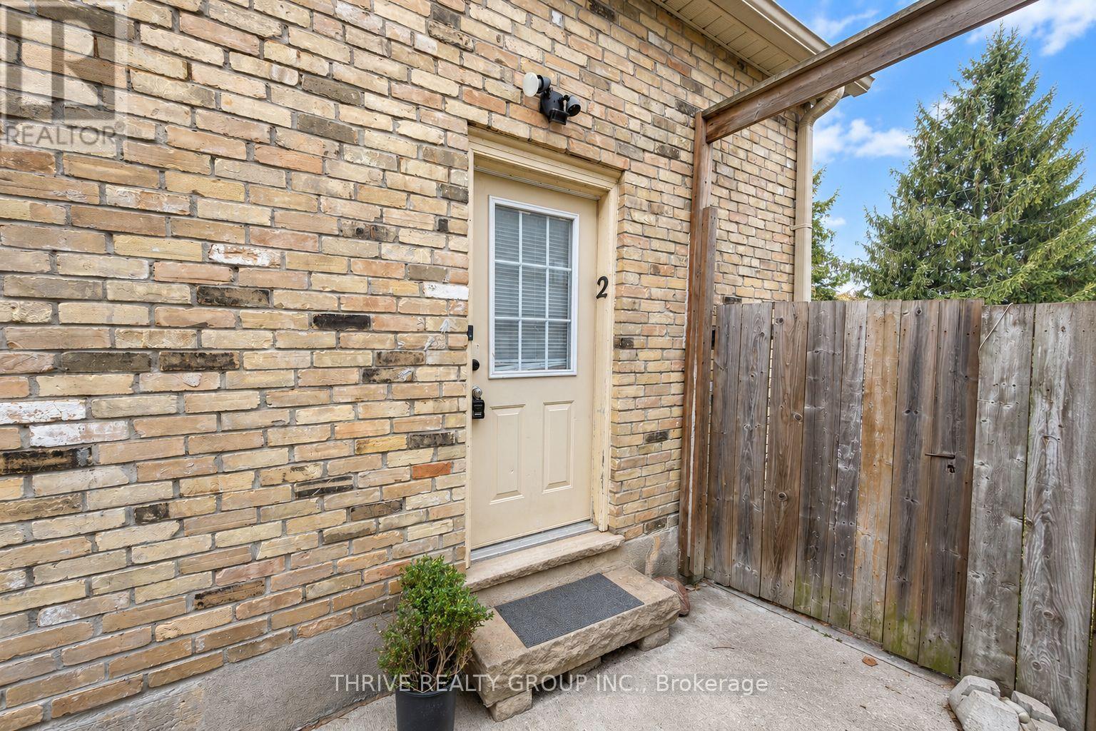 UPPER - 162 TECUMSEH AVENUE E, London South (South F) — photo 3