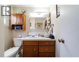 6404a 45 Avenue, Camrose, AB T4V0C2 Photo 10