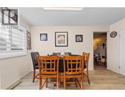 6404a 45 Avenue, Camrose, AB T4V0C2 Photo 9