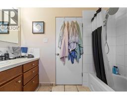6404a 45 Avenue, Camrose, AB T4V0C2 Photo 17