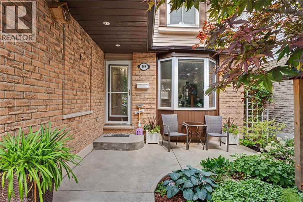 103 GLENASHTON Drive, Stoney Creek — photo 3