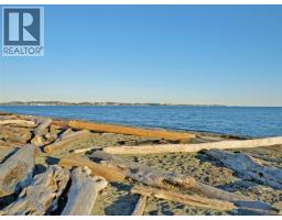 280 Milburn Dr, Colwood, BC V8W4A3 Photo 43
