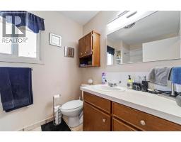 6404b 45 Avenue, Camrose, AB T4V0C2 Photo 11