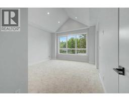 4pc Bathroom - 8310 34 Avenue Nw, Calgary, AB T3B1R2 Photo 14