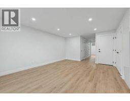 8310 34 Avenue Nw, Calgary, AB T3B1R2 Photo 22