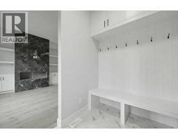 4pc Bathroom - 8310 34 Avenue Nw, Calgary, AB T3B1R2 Photo 10