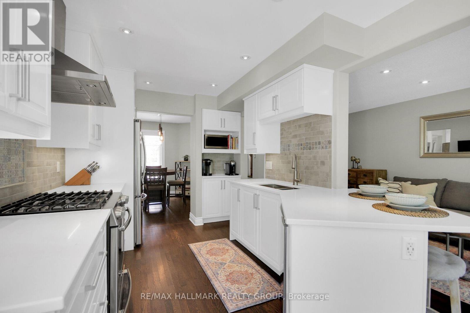 174 TALLTREE CRESCENT - 12