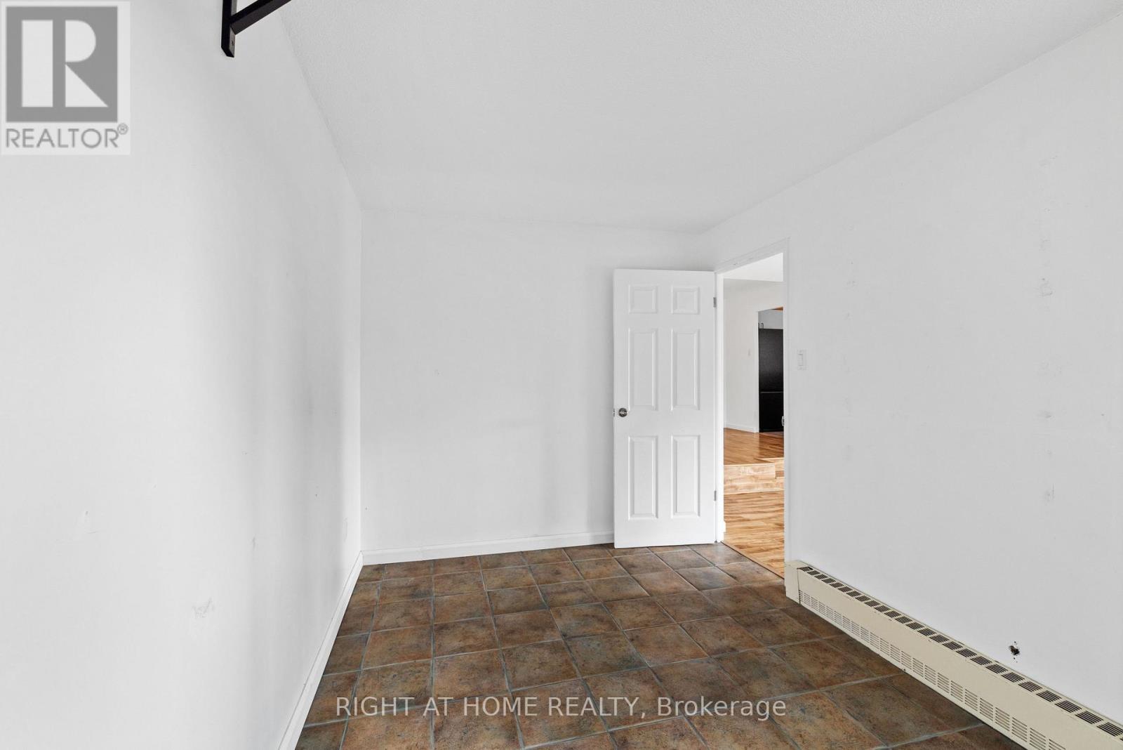 #306 1081 AMBLESIDE DRIVE - Image 15