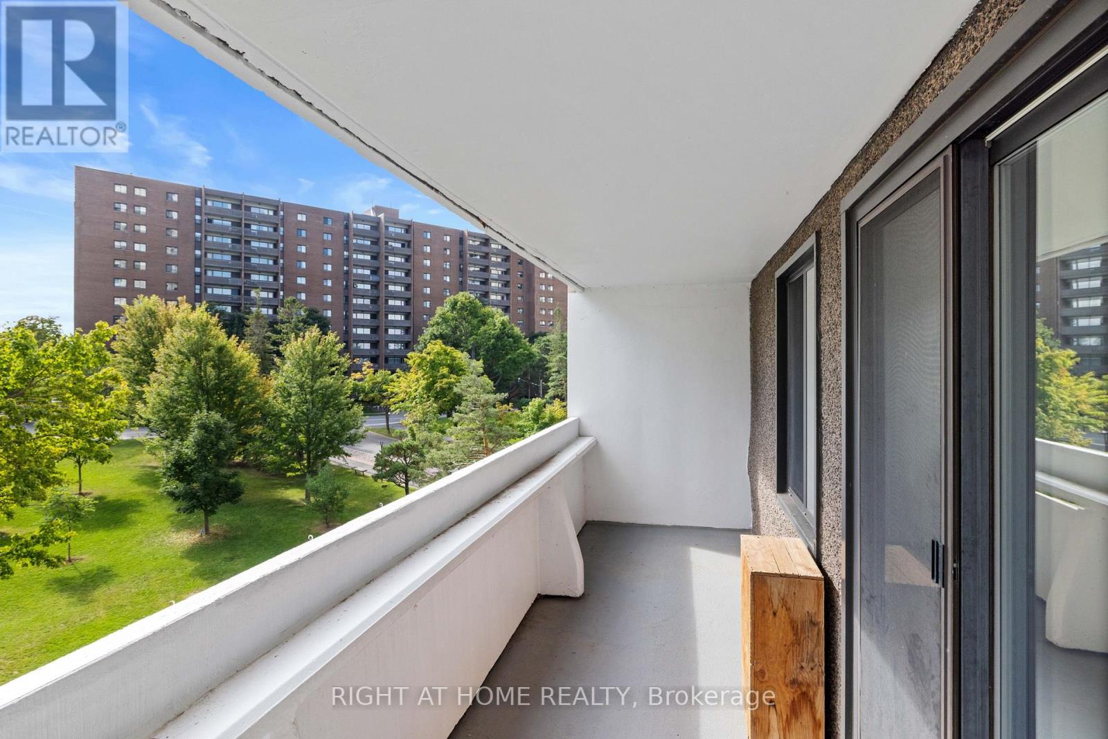 #306 1081 AMBLESIDE DRIVE - Image 16