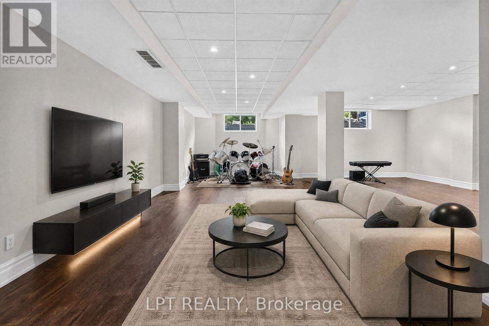 62 TRADEWINDS DRIVE, Ottawa. Luxury613. By Peter Sagos - Image 42