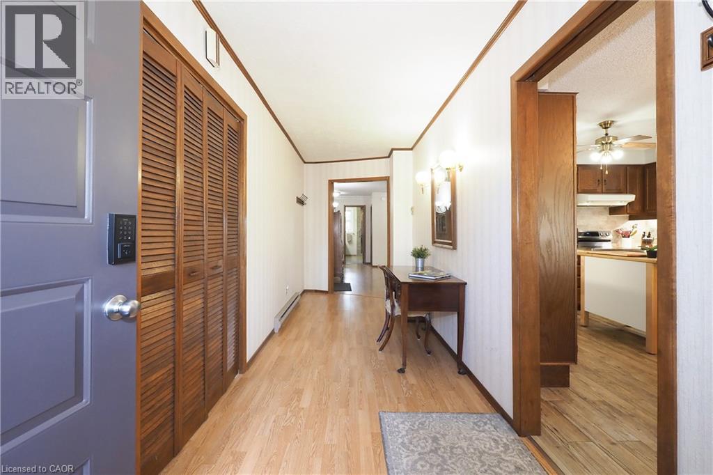185 SOUTHWOOD Drive, Kitchener — photo 3