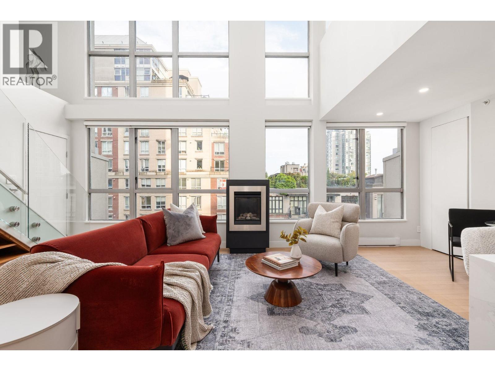 608 1238 RICHARDS STREET, Vancouver — photo 1