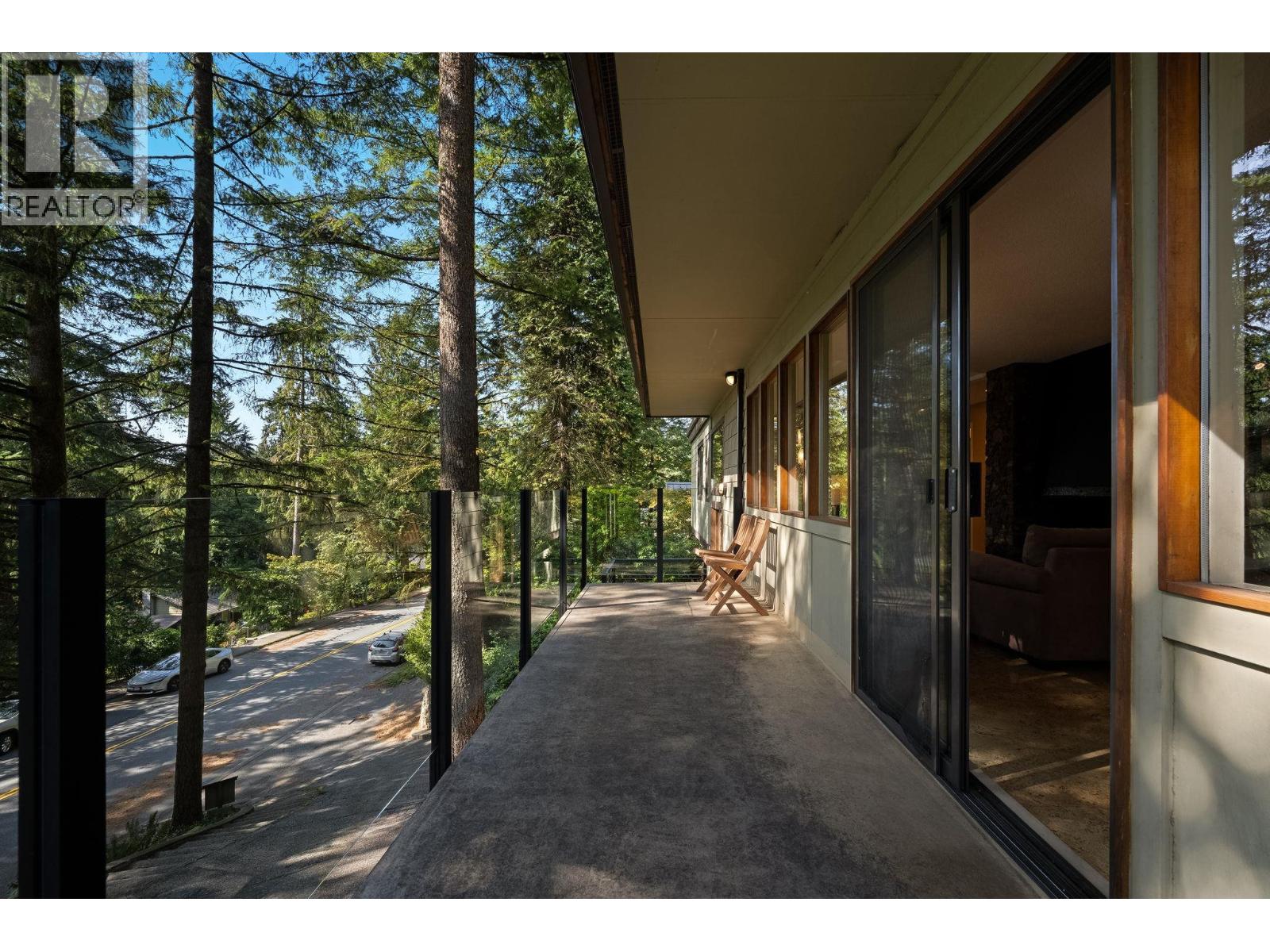 2344 HYANNIS DRIVE, North Vancouver — photo 3