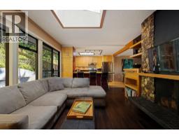 2344 Hyannis Drive, North Vancouver, BC V7H2E6 Photo 11