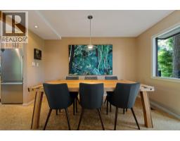 2344 Hyannis Drive, North Vancouver, BC V7H2E6 Photo 6