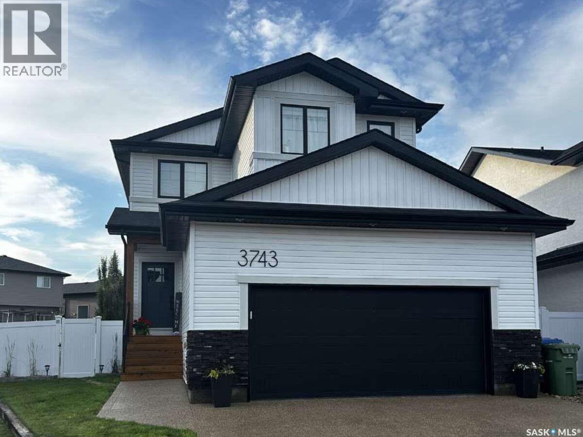 3743 Gee CRESCENT, Regina — photo 1