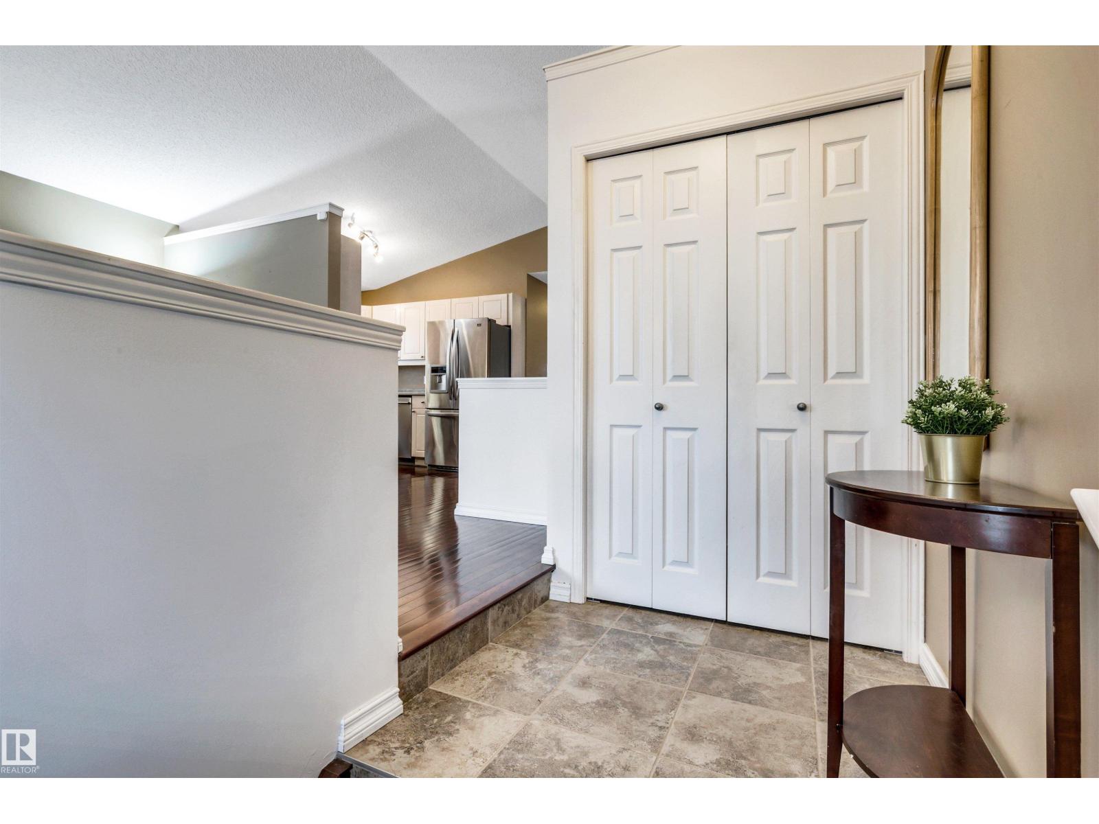 4435 152 AV NW, Edmonton — photo 5