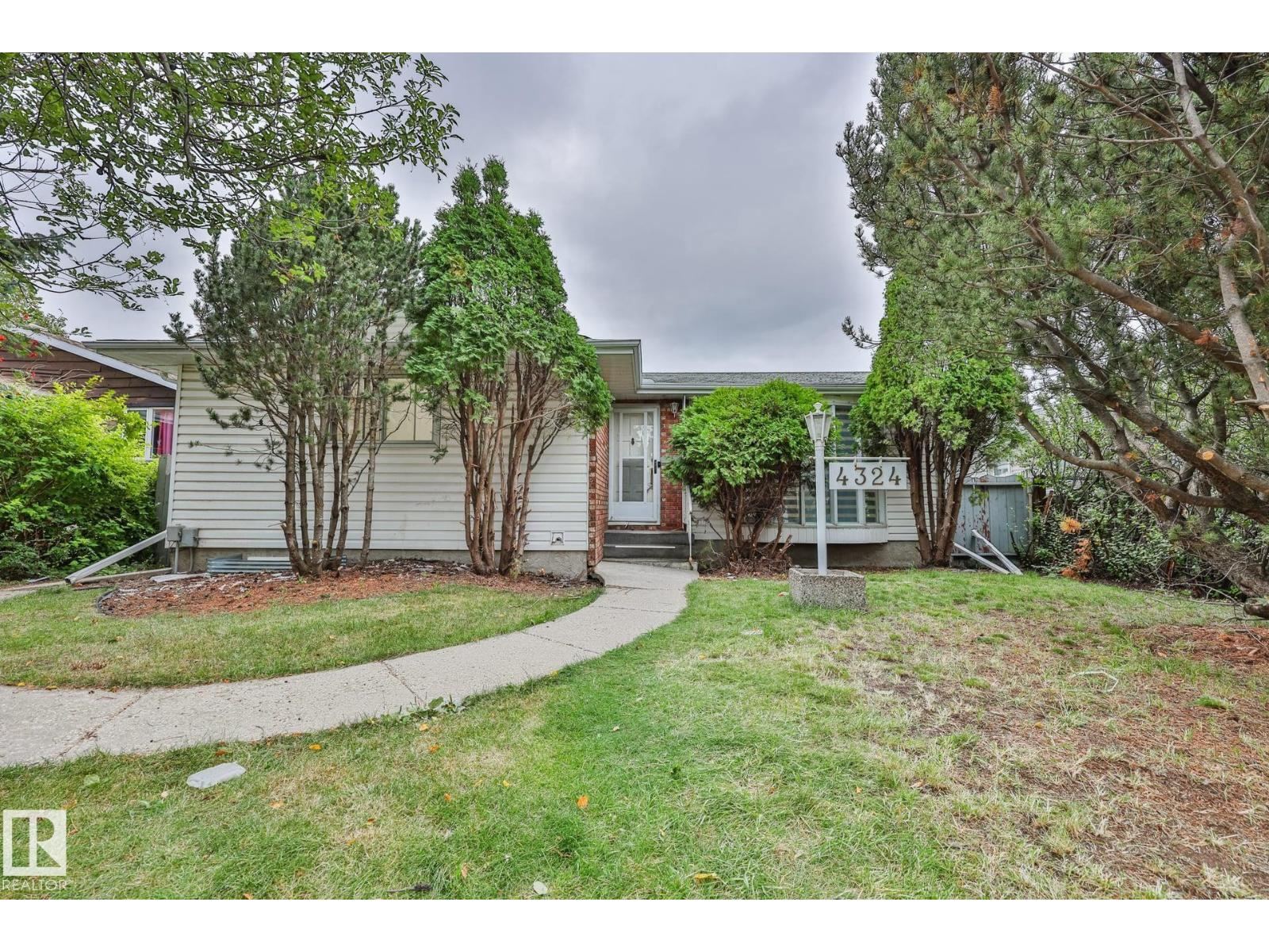 4324 70 ST NW, Edmonton, Alberta, T6K0V1