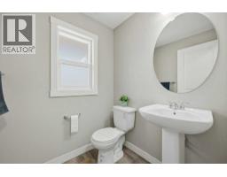 4pc Bathroom - 75 Howse Crescent Ne, Calgary, AB T3P1L4 Photo 16