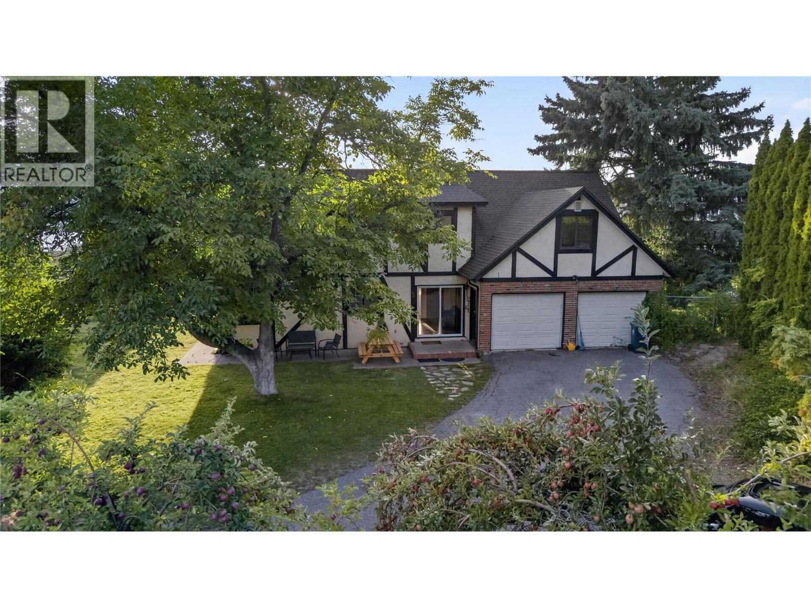 1215 Arawana Road, Naramata