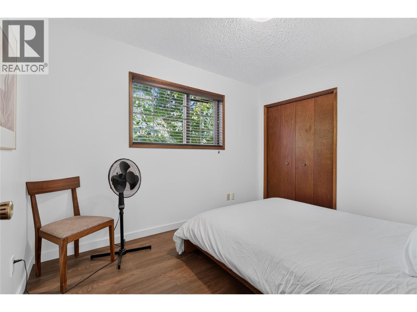 1215 Arawana Road - 15