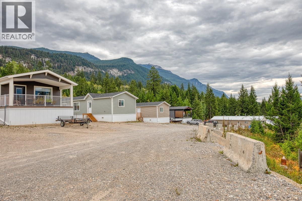 470 Reflection Lake Road, Golden — photo 6