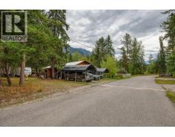 470 Reflection Lake Road, Golden, BC V0A1H6 Photo 42