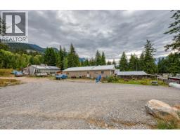 470 Reflection Lake Road, Golden, BC V0A1H6 Photo 33