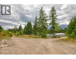 470 Reflection Lake Road, Golden, BC V0A1H6 Photo 35