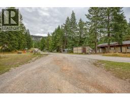 470 Reflection Lake Road, Golden, BC V0A1H6 Photo 25