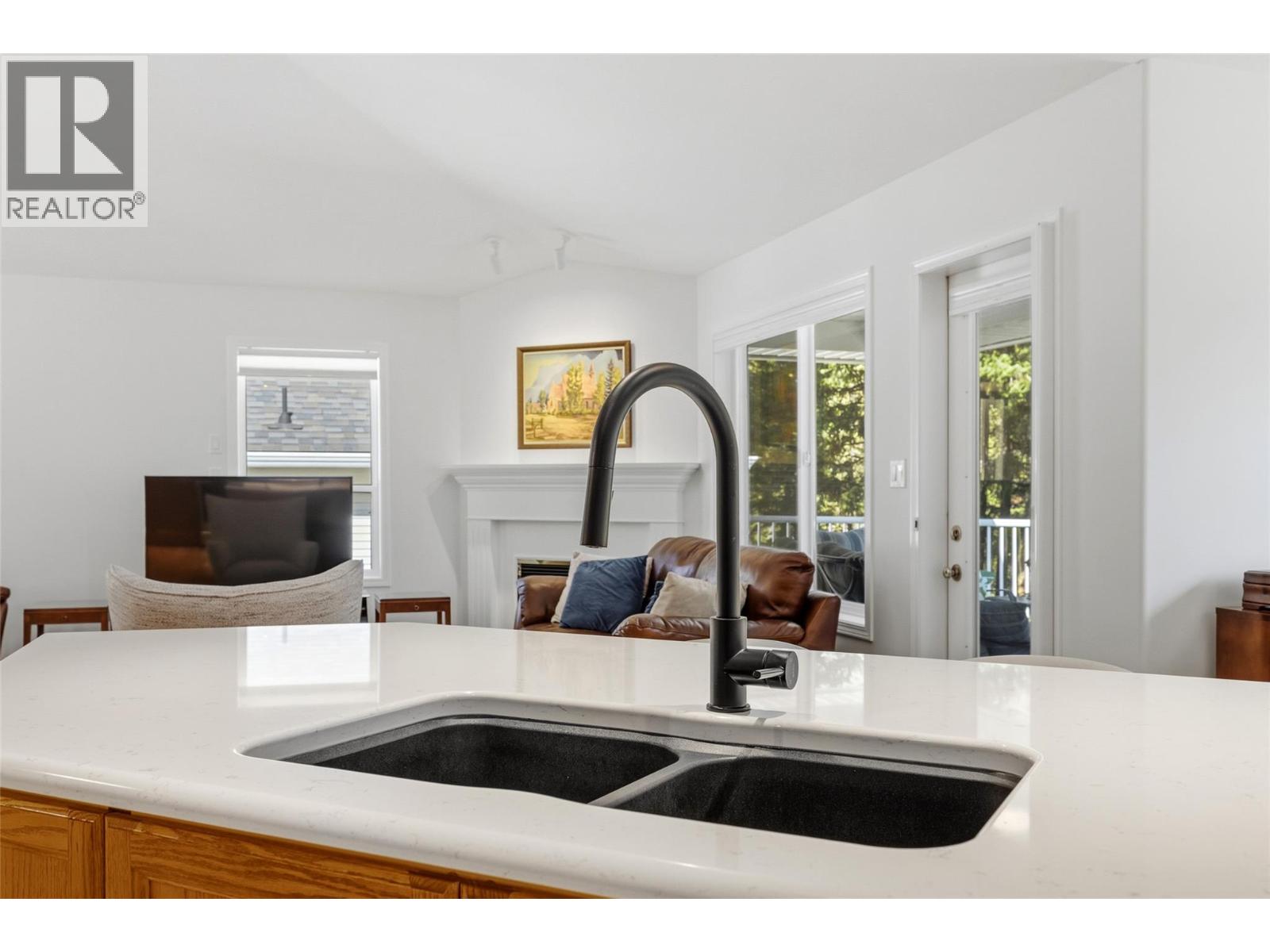 #118 3825 Glen Canyon Drive - 19