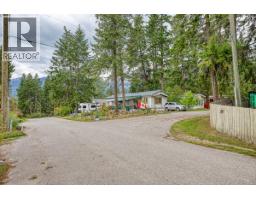 470 Reflection Lake Road, Golden, BC V0A1H6 Photo 46