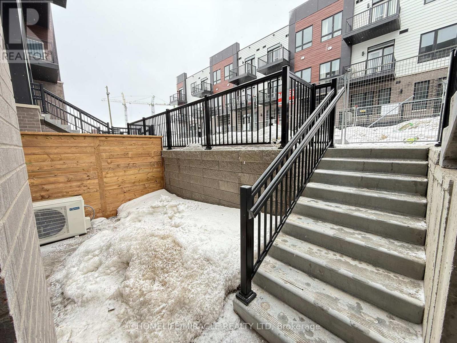 L8 - 40 PALACE STREET, Kitchener — photo 3