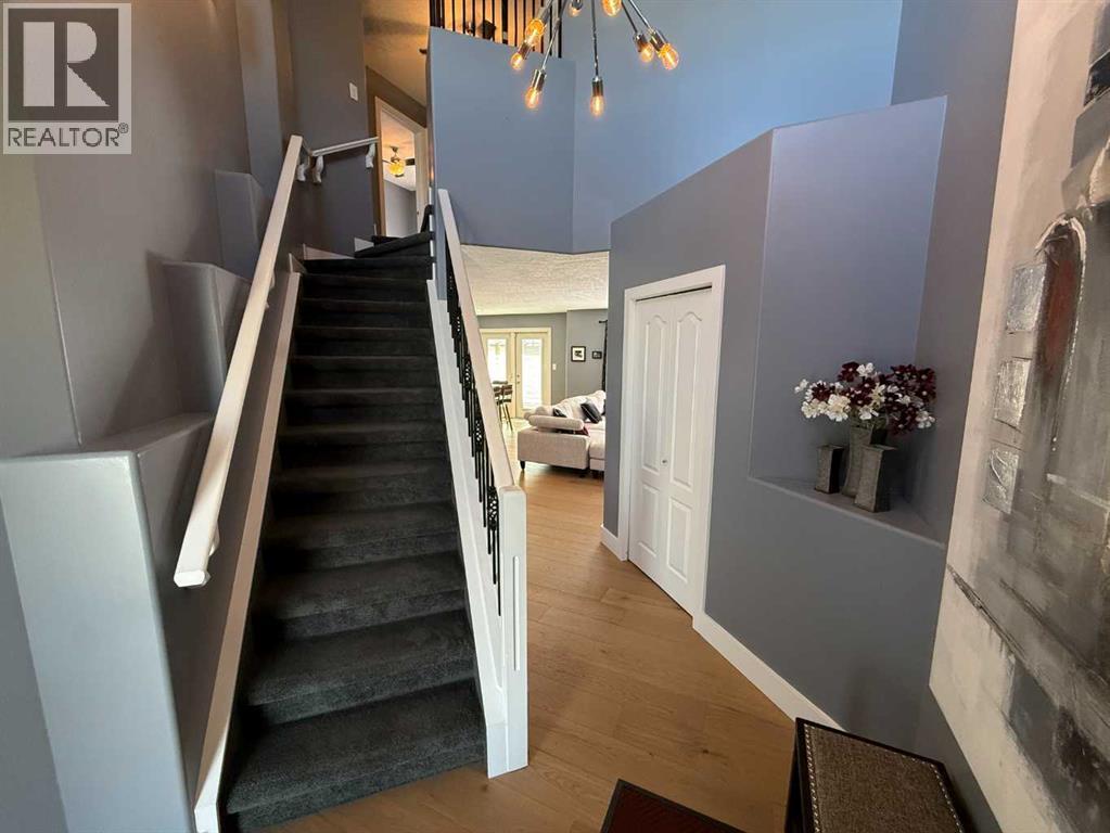 140 Mackay Crescent, Hinton — photo 2