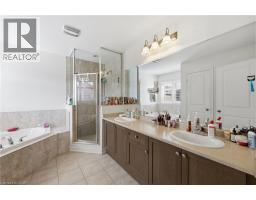 97 Narbonne Crescent Unit# Main & Upper, Stoney Creek, ON L8J0J6 Photo 25