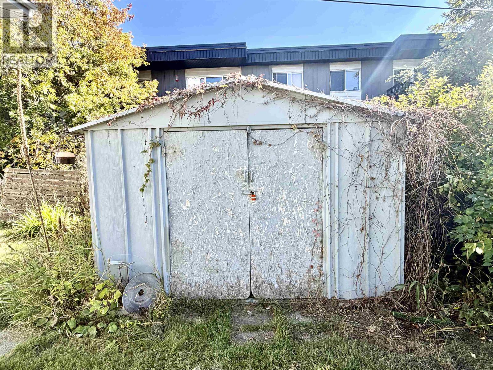 339 N NINTH AVENUE - 23