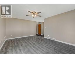 Dining room - 10108 106 Street, Hythe, AB T0H2C0 Photo 7