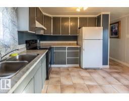 Bedroom 3 - 3 Calmar Mobile Home Park, Calmar, AB T0C0V0 Photo 6