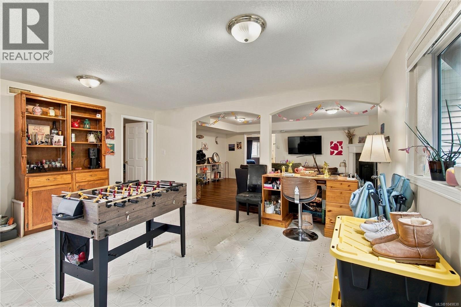 4067 Gulfview Dr - Image 34