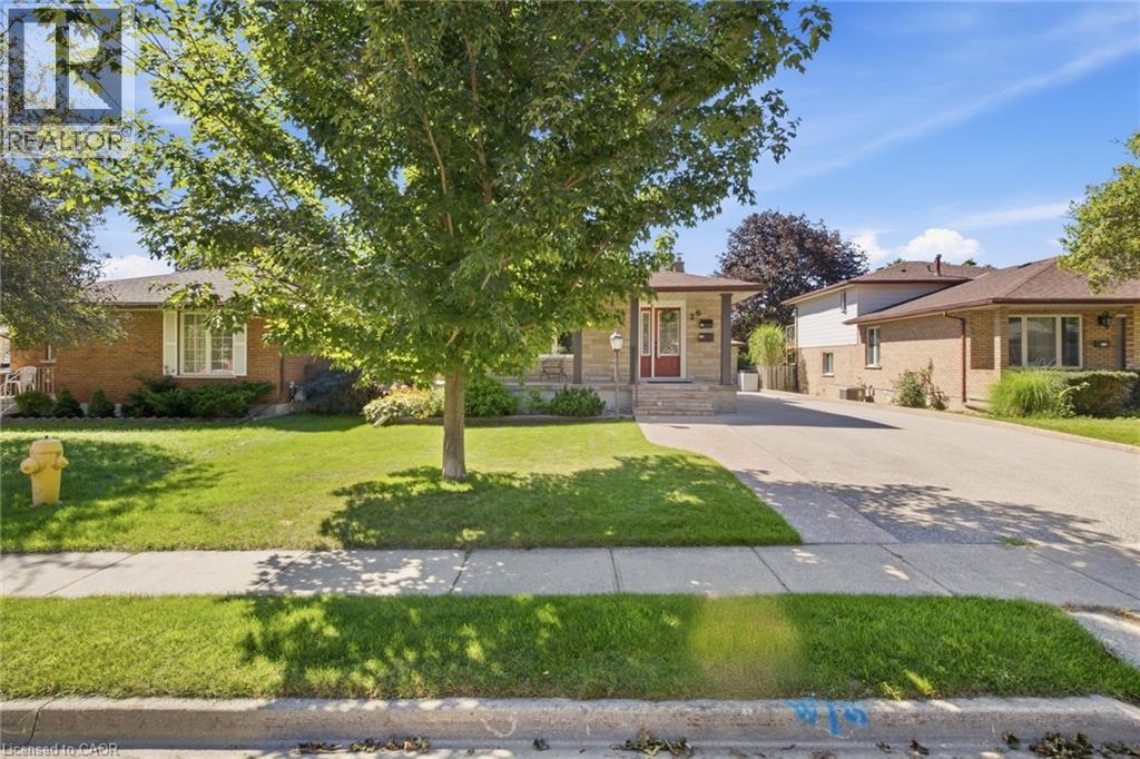 26 ALEXANDER Avenue, Cambridge — photo 2