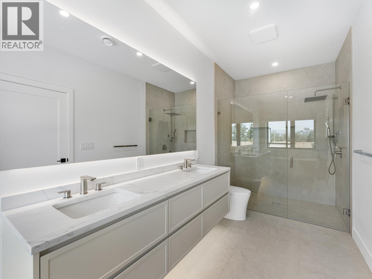1 8633 12TH AVENUE, Burnaby