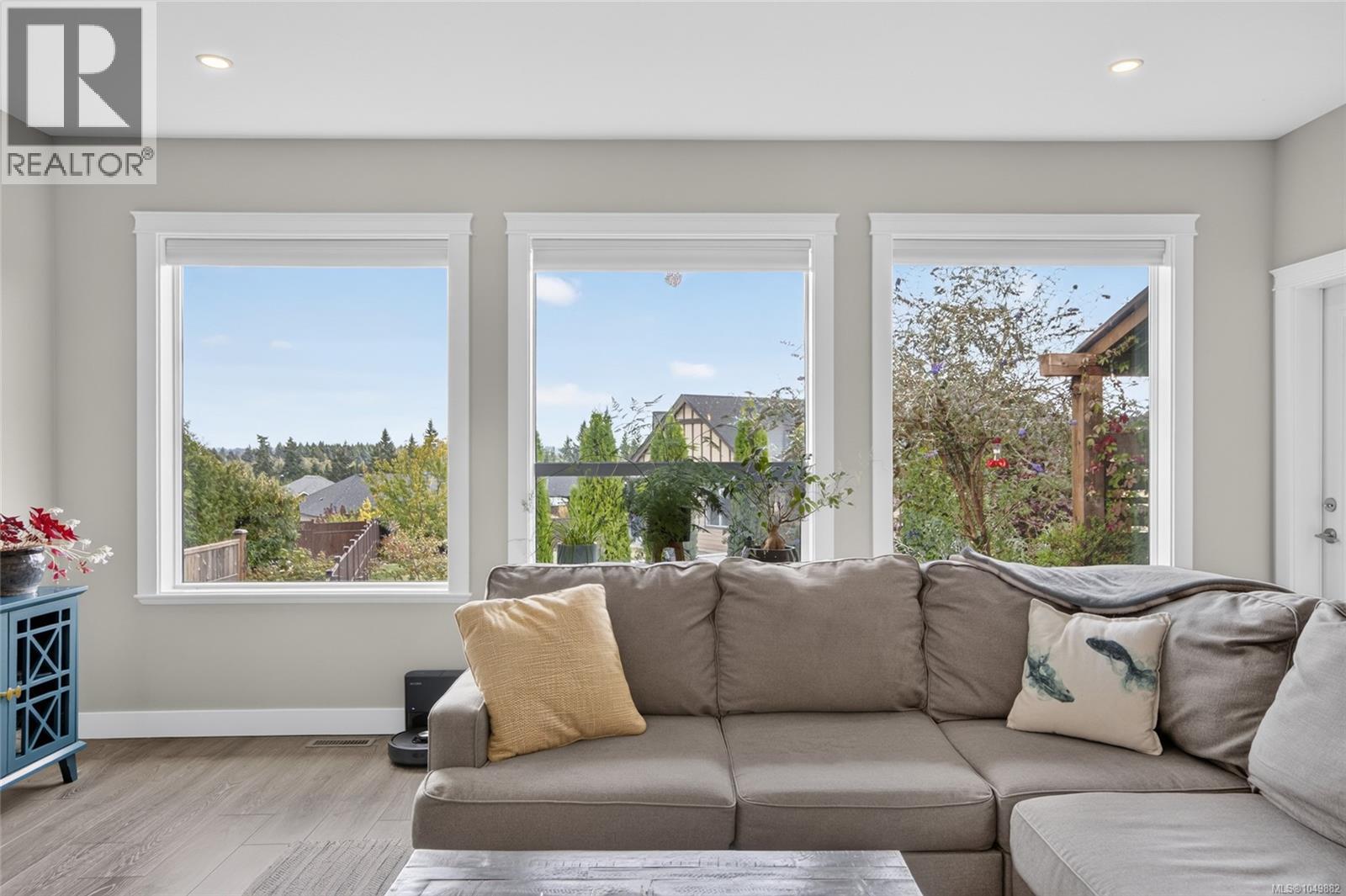 3360 Harbourview Blvd - Image 13