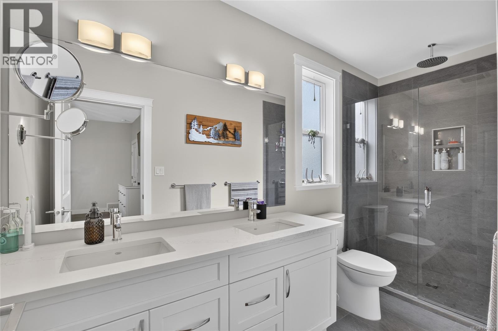 3360 Harbourview Blvd - Image 18