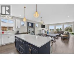 Kitchen - 3360 Harbourview Blvd, Courtenay, BC V9N0E8 Photo 8